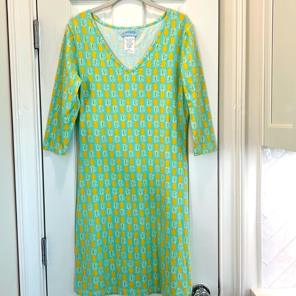 Serendipity Shrimp & Grits Cotton T Shirt Dress with Pineapple Pattern sz.Medium